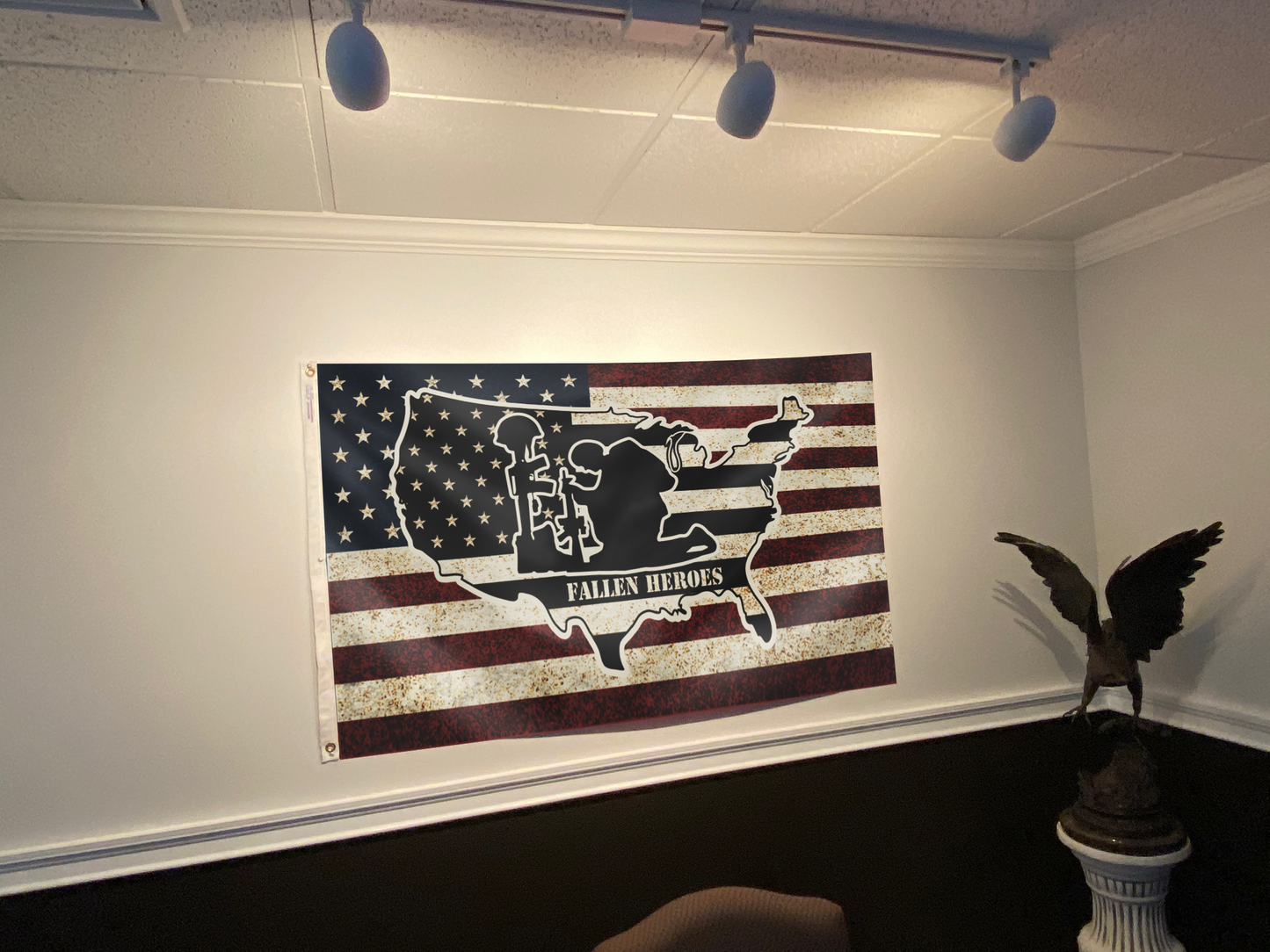 Fallen Heroes Tribute Flag